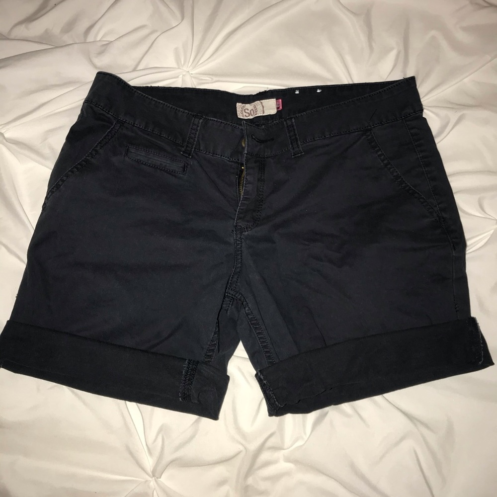 SO black shorts